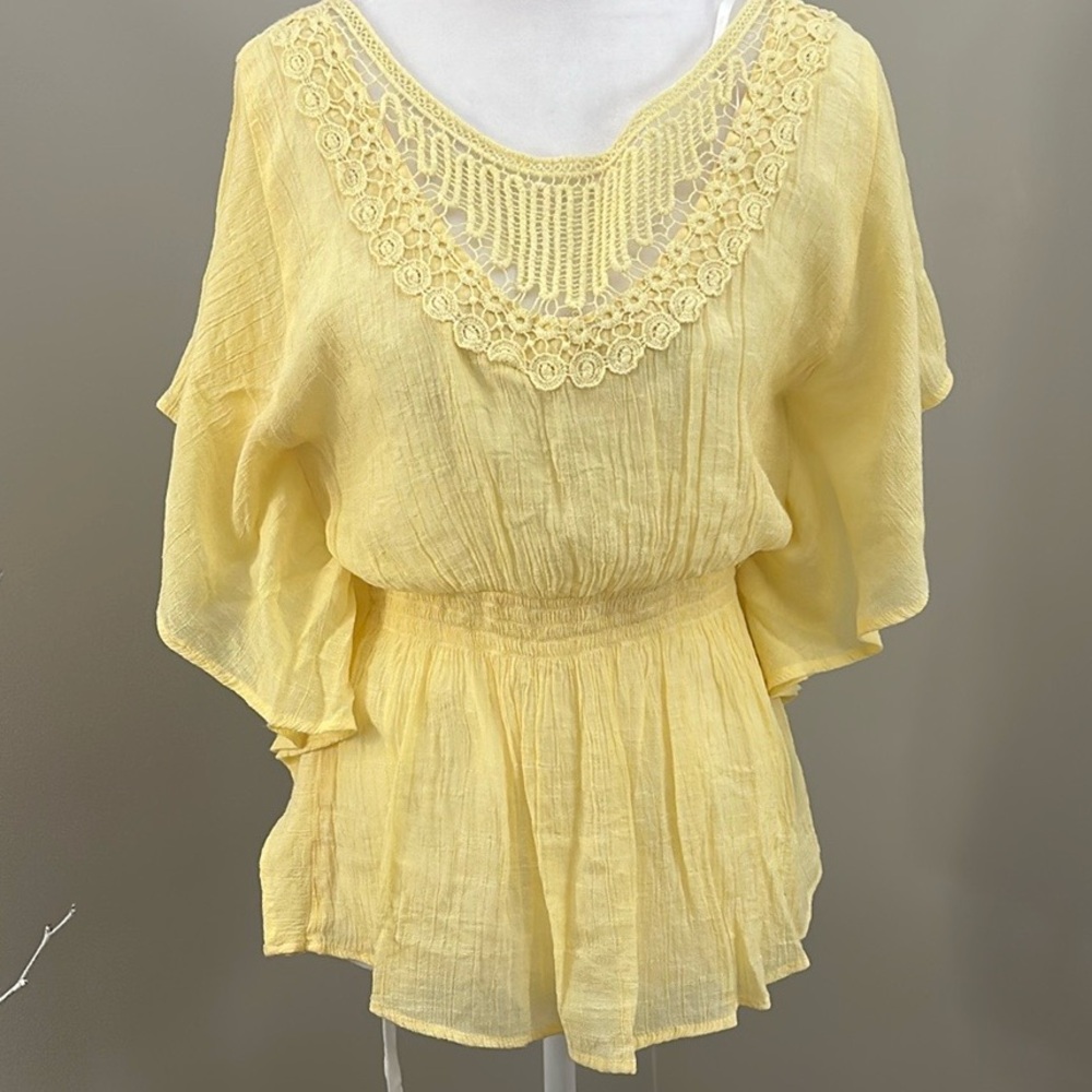 BCX Yellow Peplum Style Top, Sz L